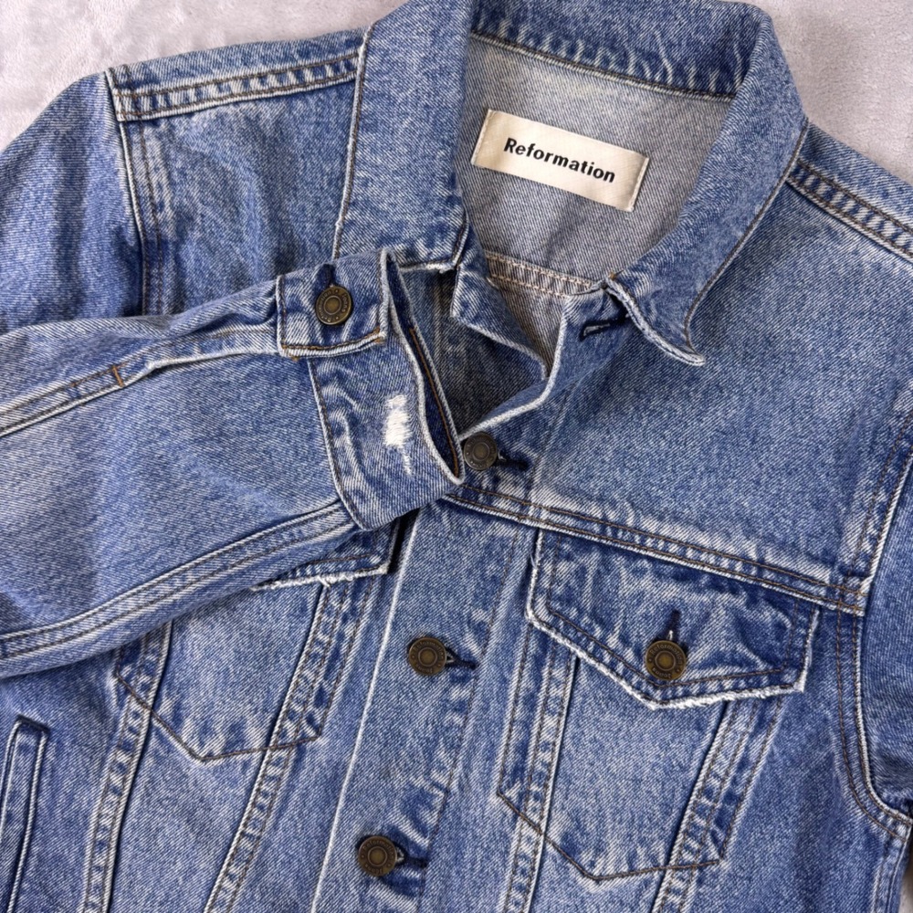 Reformation Raw Hem Distressed Denim Trucker Jacket Womens Medium Wash Blue*